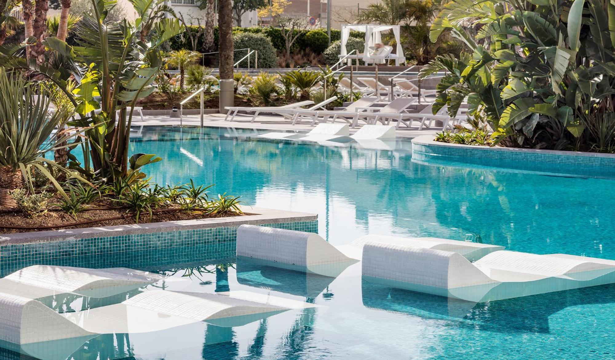 Aqua Hotel Silhouette & Spa - Adults Only Малґрат-да-Мар Екстер'єр фото